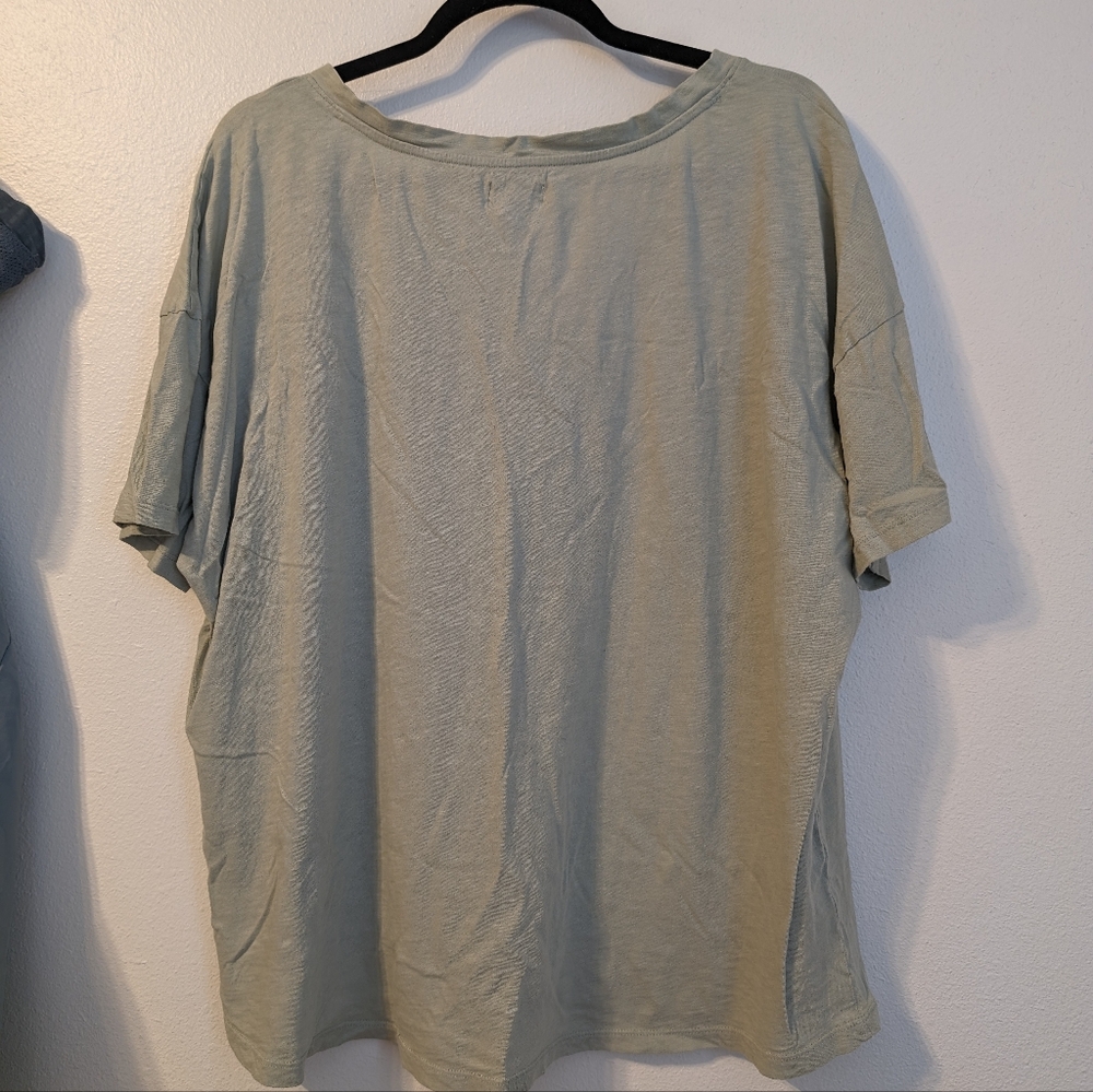 UpWest Anytime Clean Cotton V-neck Tee - Picture 3 of 4